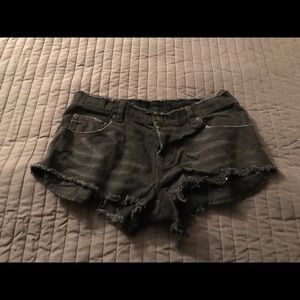 Tsubi distressed shorts size 29